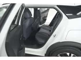 Peugeot 2008 (2020) thumbnail 24
