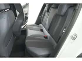 Peugeot 2008 (2020) thumbnail 26