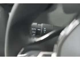 Peugeot 2008 (2020) thumbnail 30