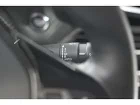 Peugeot 2008 (2020) thumbnail 31