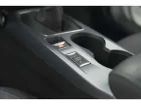 Peugeot 2008 (2020) thumbnail 36