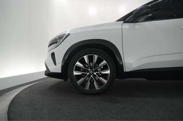Renault Austral (2023) thumbnail 17