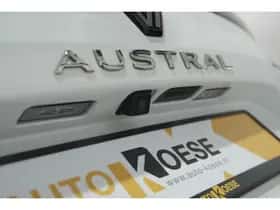 Renault Austral (2023) thumbnail 4