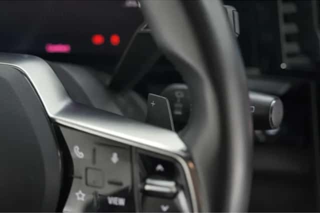 Renault Austral (2023) thumbnail 32