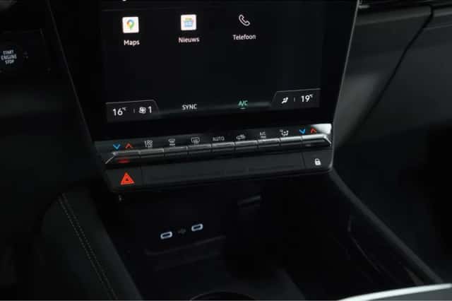 Renault Austral (2023) thumbnail 45