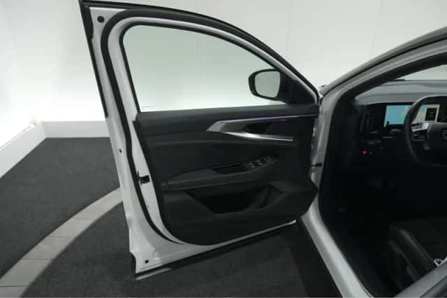 Renault Austral (2023) thumbnail 65