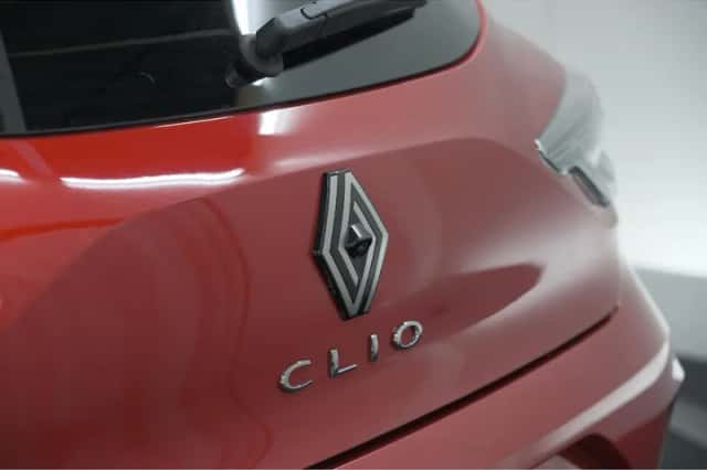 Renault Clio (2025) thumbnail 4