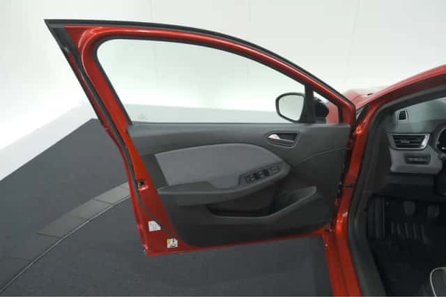 Renault Clio (2025) thumbnail 68
