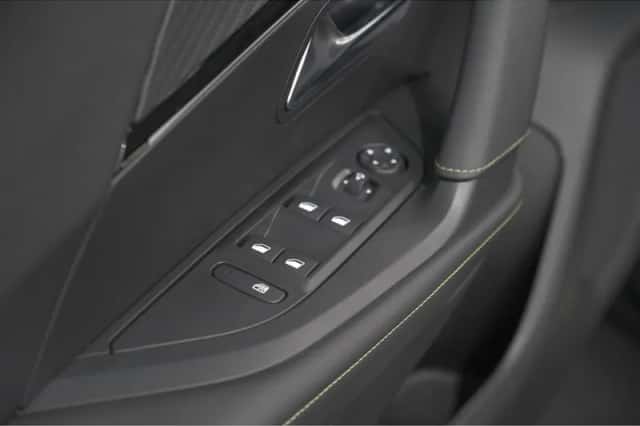 Peugeot 2008 (2025) thumbnail 23