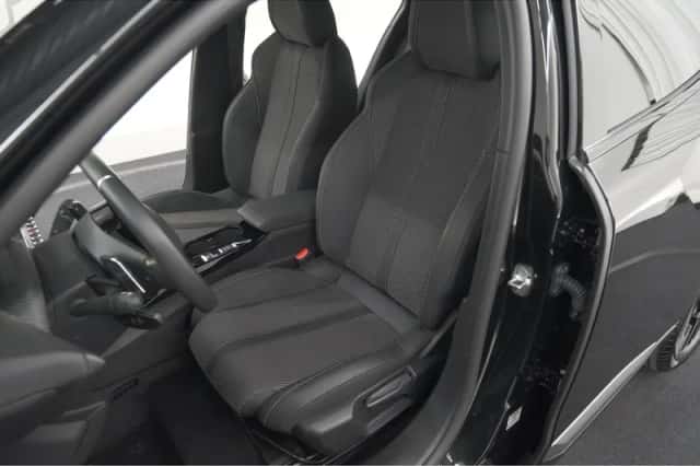 Peugeot 2008 (2025) thumbnail 25