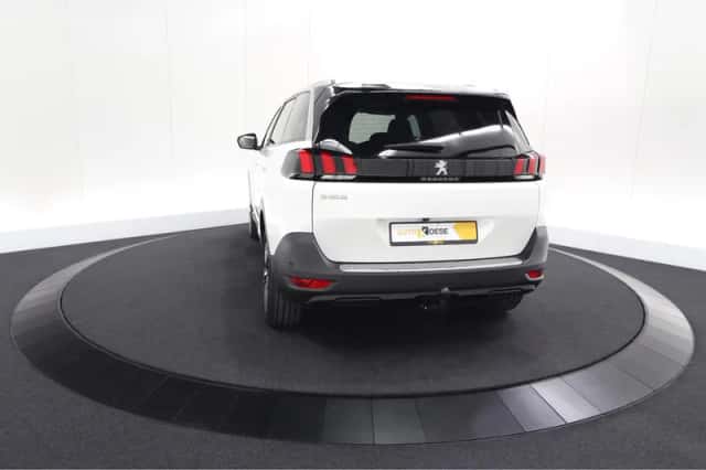 Peugeot 5008 (2023) thumbnail 11