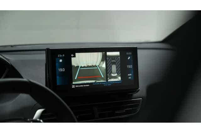 Peugeot 5008 (2023) thumbnail 15