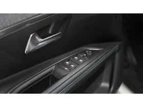 Peugeot 5008 (2023) thumbnail 24