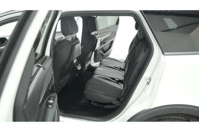 Peugeot 5008 (2023) thumbnail 28