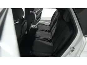 Peugeot 5008 (2023) thumbnail 29