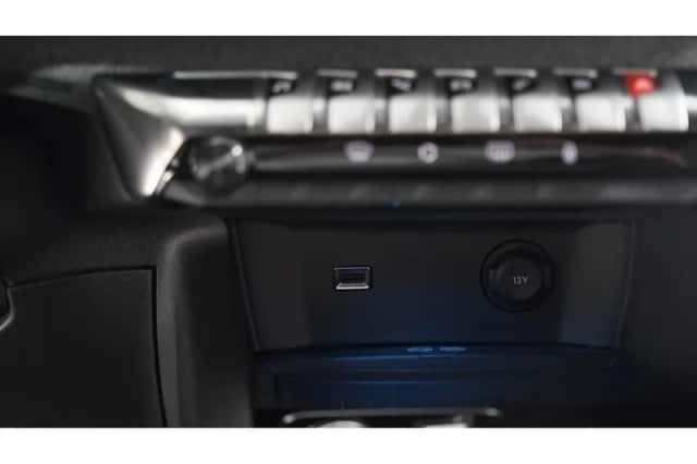 Peugeot 5008 (2023) thumbnail 44