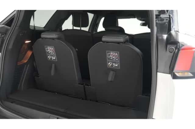Peugeot 5008 (2023) thumbnail 59