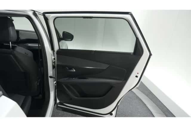 Peugeot 5008 (2023) thumbnail 61