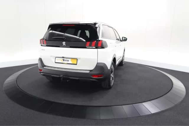 Peugeot 5008 (2023) thumbnail 10