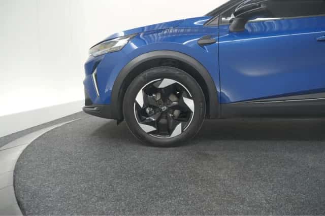 Renault Captur (2024) thumbnail 18