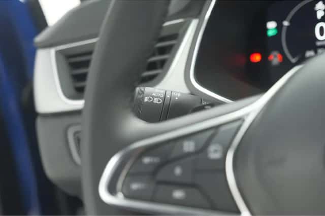 Renault Captur (2024) thumbnail 31