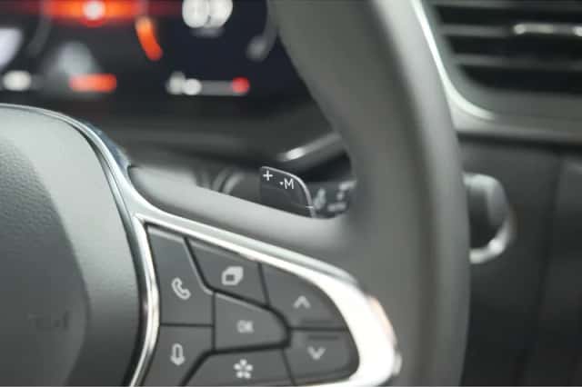 Renault Captur (2024) thumbnail 34