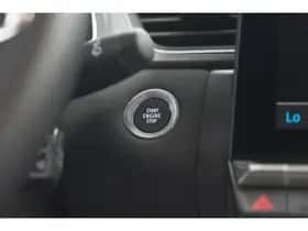 Renault Captur (2024) thumbnail 36
