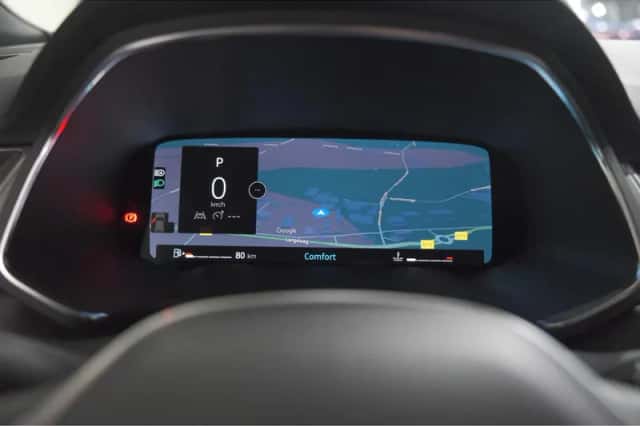 Renault Captur (2024) thumbnail 37