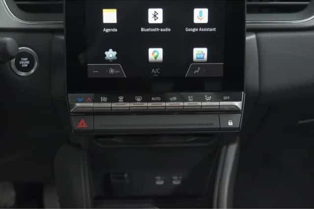 Renault Captur (2024) thumbnail 42