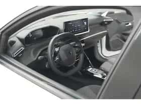 Peugeot e-208 (2025) thumbnail 2