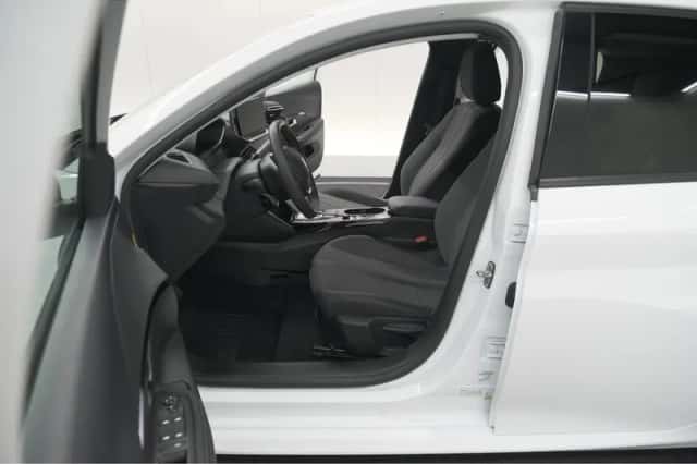 Peugeot e-208 (2025) thumbnail 23