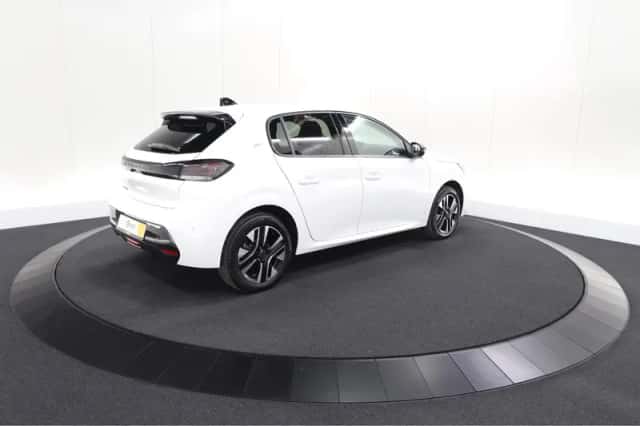 Peugeot e-208 (2025) thumbnail 4