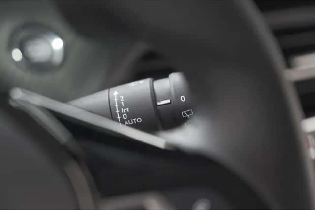 Peugeot e-208 (2025) thumbnail 32