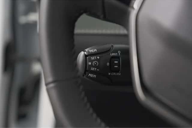 Peugeot e-208 (2025) thumbnail 33