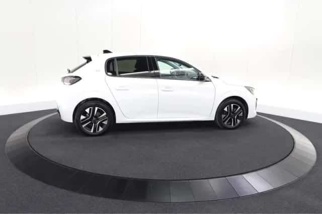 Peugeot e-208 (2025) thumbnail 8