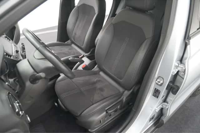 Opel Crossland (2023) thumbnail 24