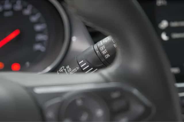 Opel Crossland (2023) thumbnail 33