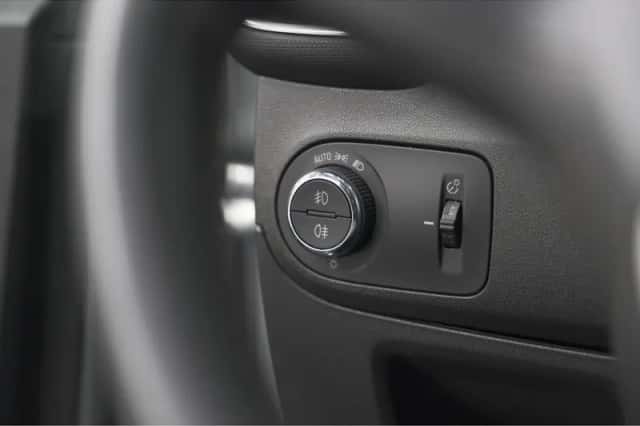 Opel Crossland (2023) thumbnail 34