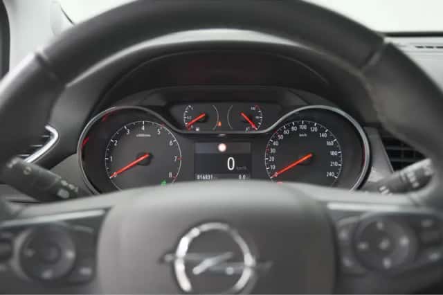 Opel Crossland (2023) thumbnail 36
