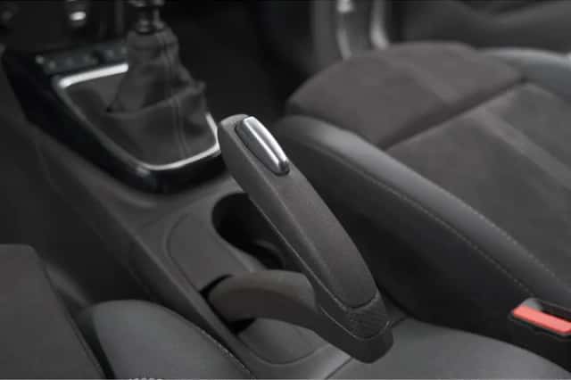 Opel Crossland (2023) thumbnail 38
