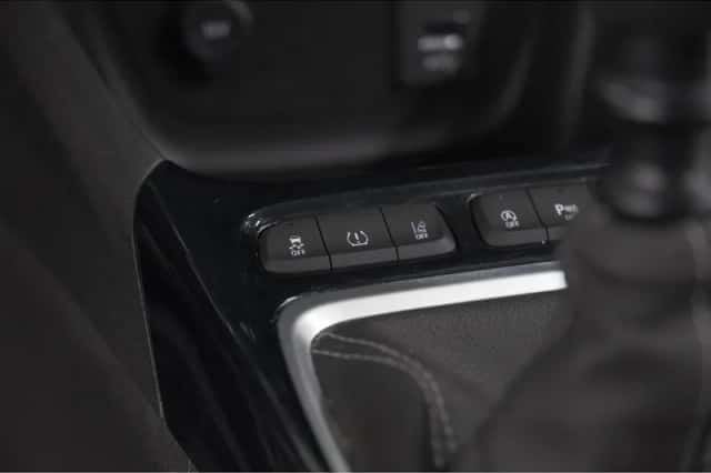 Opel Crossland (2023) thumbnail 39