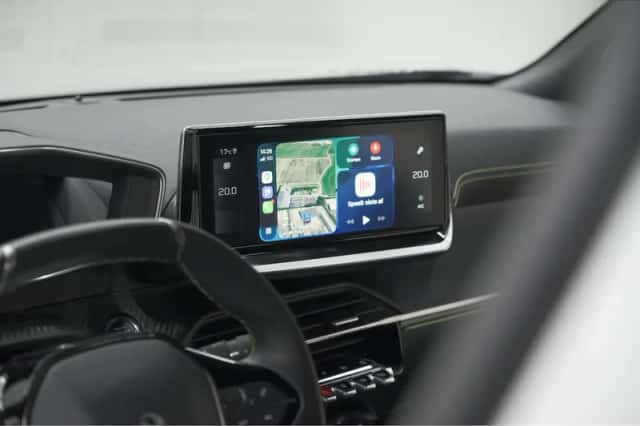 Peugeot 2008 (2022) thumbnail 3