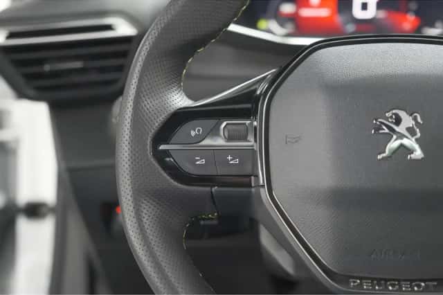 Peugeot 2008 (2022) thumbnail 31