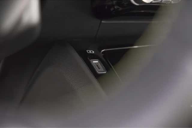 Peugeot 2008 (2022) thumbnail 43