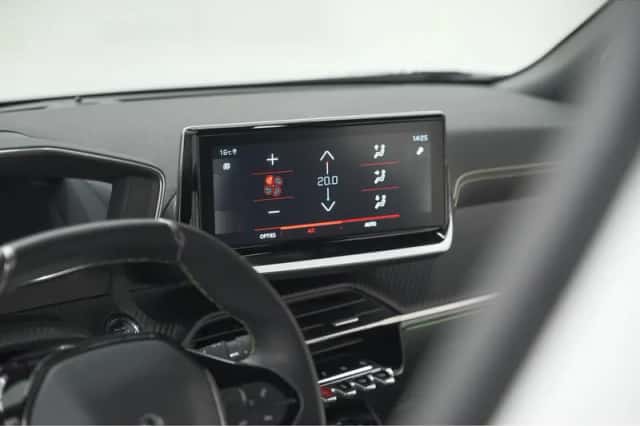 Peugeot 2008 (2022) thumbnail 50