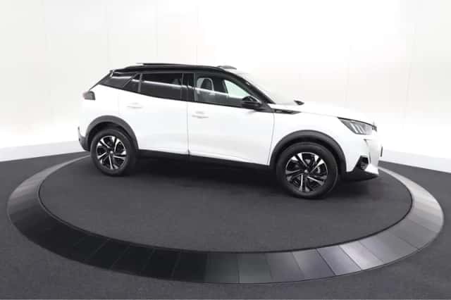 Peugeot 2008 (2022) thumbnail 8
