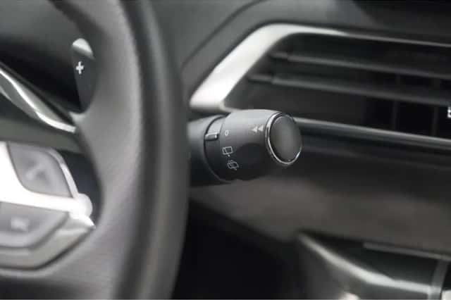 Peugeot 3008 (2021) thumbnail 36