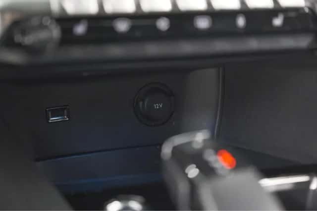 Peugeot 3008 (2021) thumbnail 45