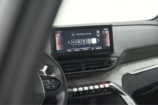 Peugeot 3008 (2021) thumbnail 49