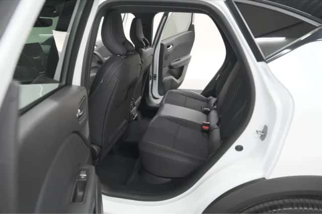 Renault Captur (2025) thumbnail 32